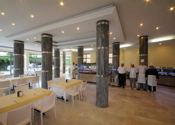 Sonnen 酒店 马尔马里斯