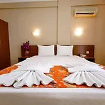 Hotel Sonnen 3*
